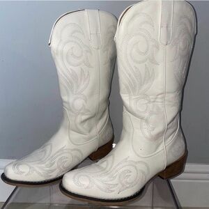 White Western Cowboy Boots